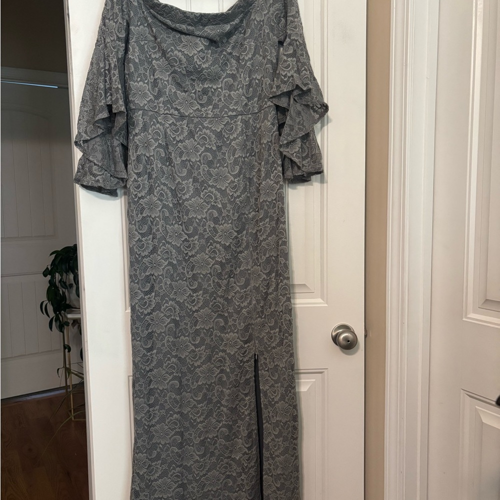 Beautiful Elegant Gray Lace Dress With Front Split